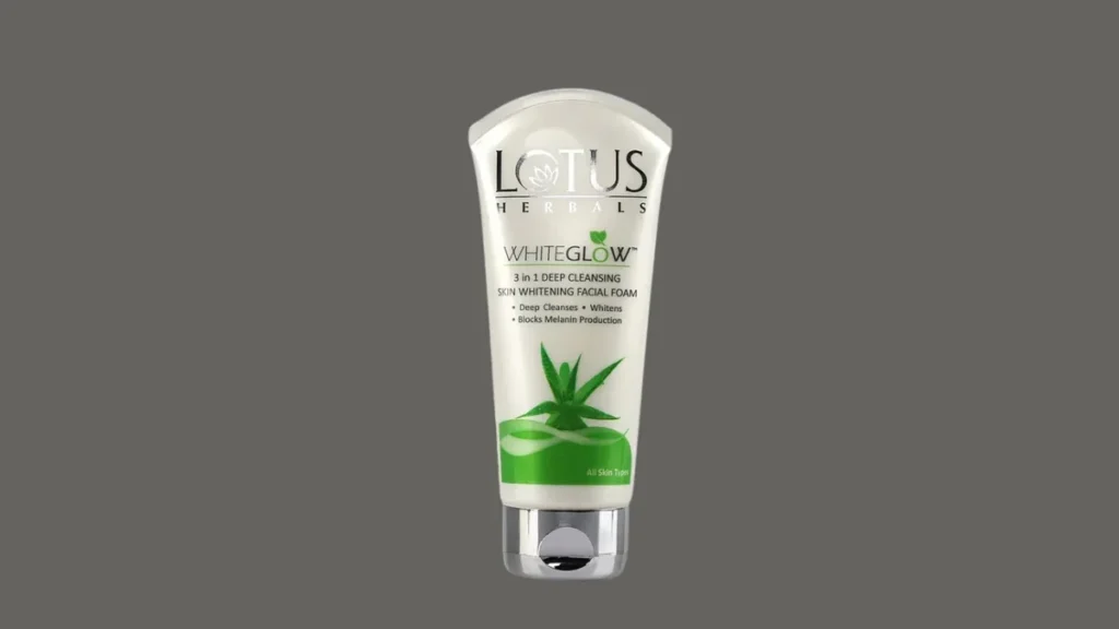 Lotus Herbals Whiteglow Cleansing Face Wash